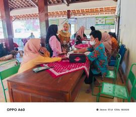 Posyandu Terintegrasi Di Padukuhan Pulengelo Dan Padukuhan Pulekulon